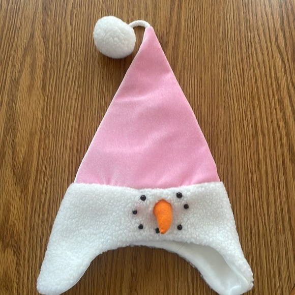 Babies snowman hat. Pink and white. - Picture 1 of 3